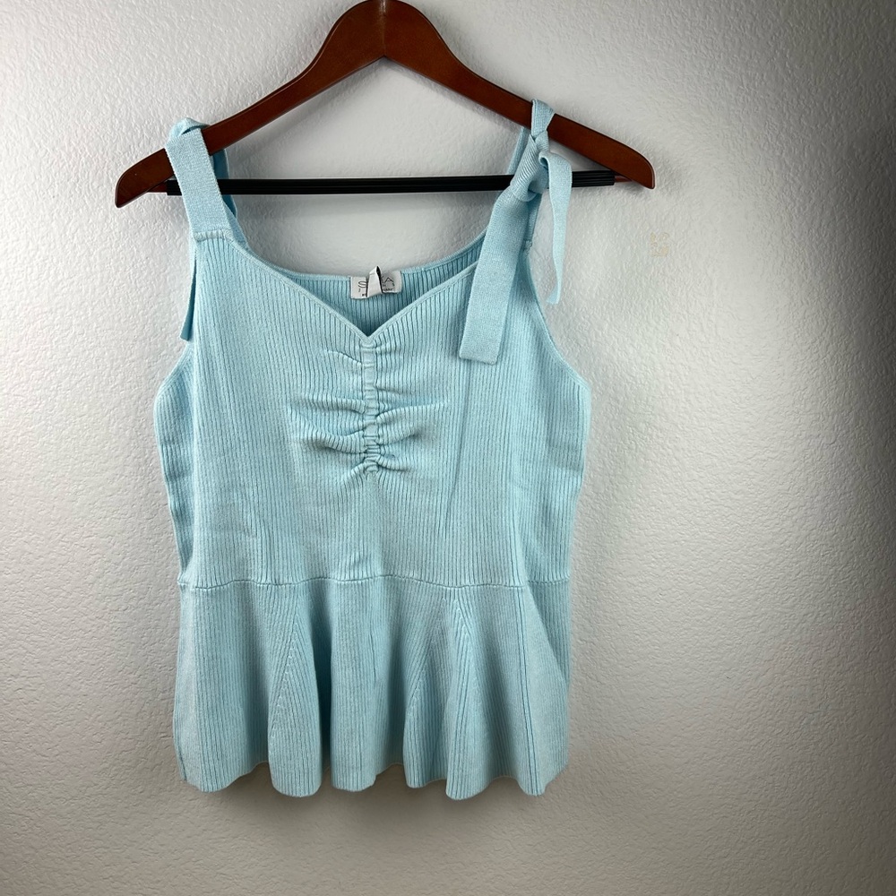 Sofia Vergara tie peplum tank top